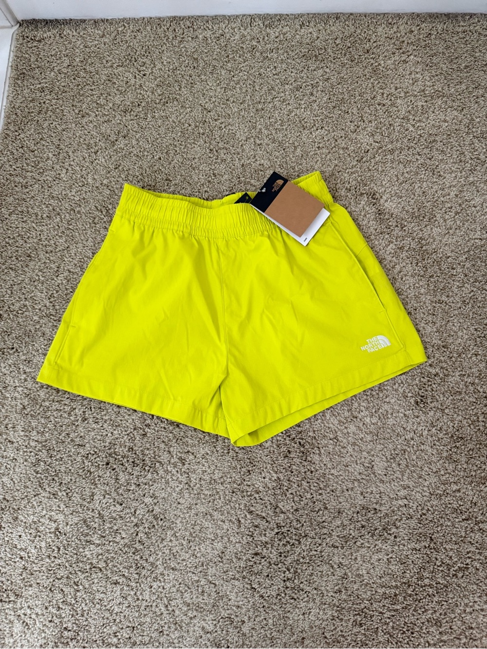 NWT The North Face Women's Class Pathfinder Pull-On 3'' Shorts XS - Picture 2 of 3